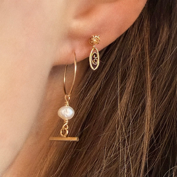 White Pearl - Hoop Earring Dainty - 14k Gold Filled