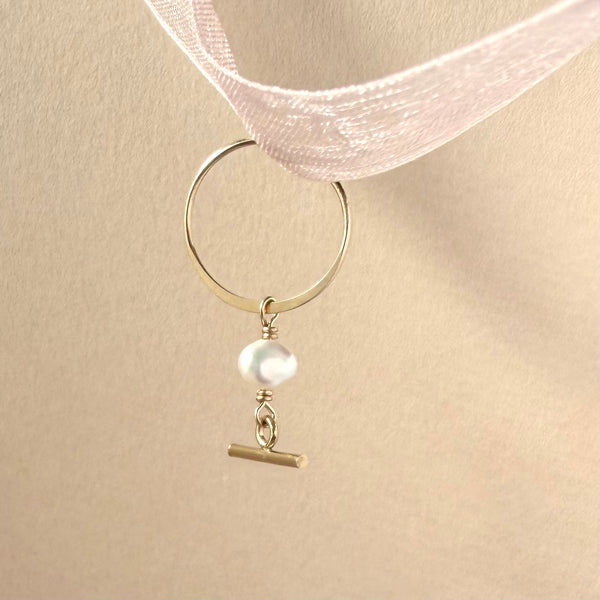 White Pearl - Hoop Earring Dainty - 14k Gold Filled