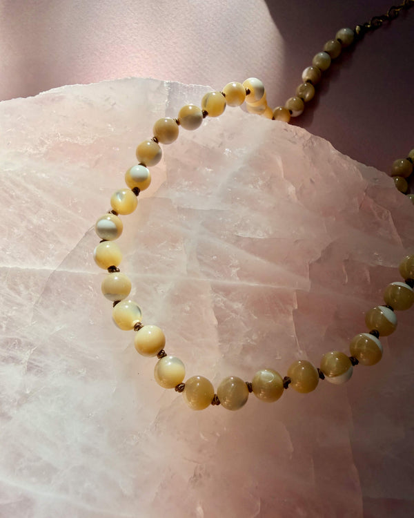 Mother-of-pearl necklace - 14k Gold Filled - Beige Cord - Adjustable (35 - 45 cm)