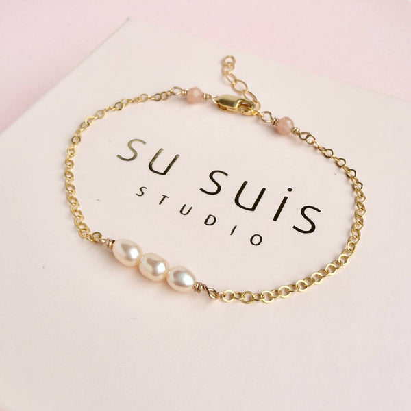 Soft Pink Pearl Bracelet - 14k Gold Filled